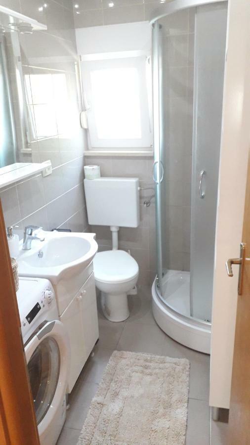 Apartmani Zilic Дуги-Рат Экстерьер фото