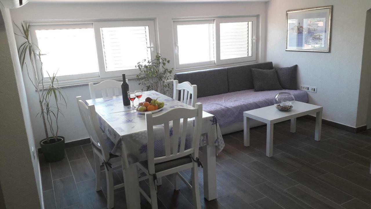 Apartmani Zilic Дуги-Рат Экстерьер фото