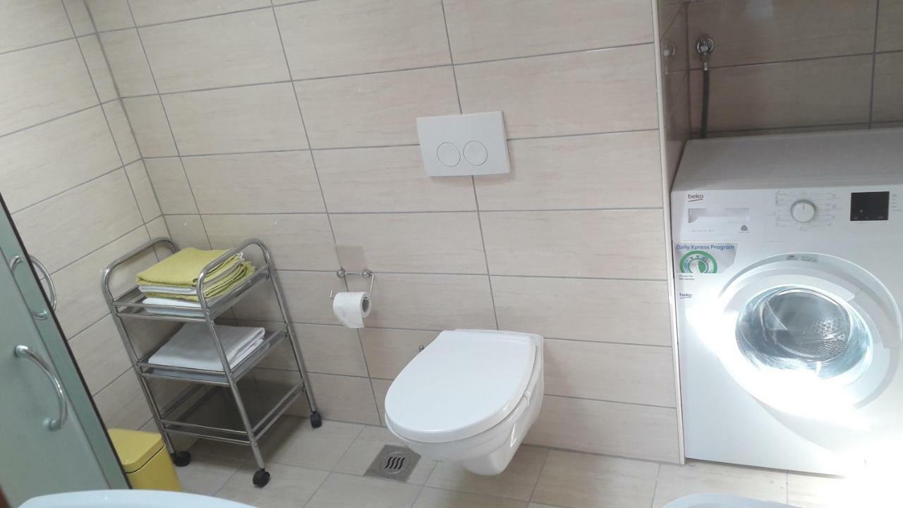 Apartmani Zilic Дуги-Рат Экстерьер фото
