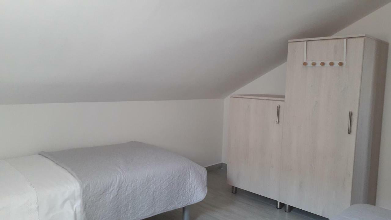 Apartmani Zilic Дуги-Рат Экстерьер фото